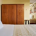 Homeland Hotel