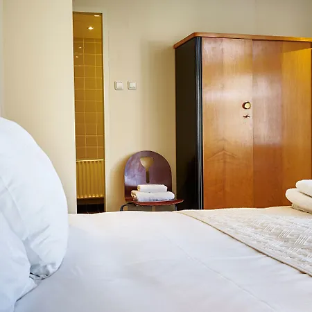 Homeland 3* Amesterdão